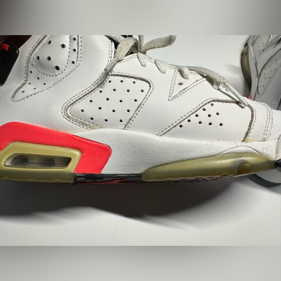 Air Jordan 6 retro white infrared sneakers, 6Y - Picture 11 of 14